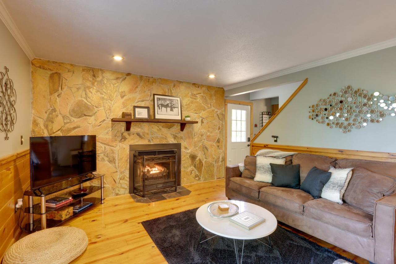Blue Ridge Getaway With Hot Tub And Seasonal View! Villa Eksteriør billede
