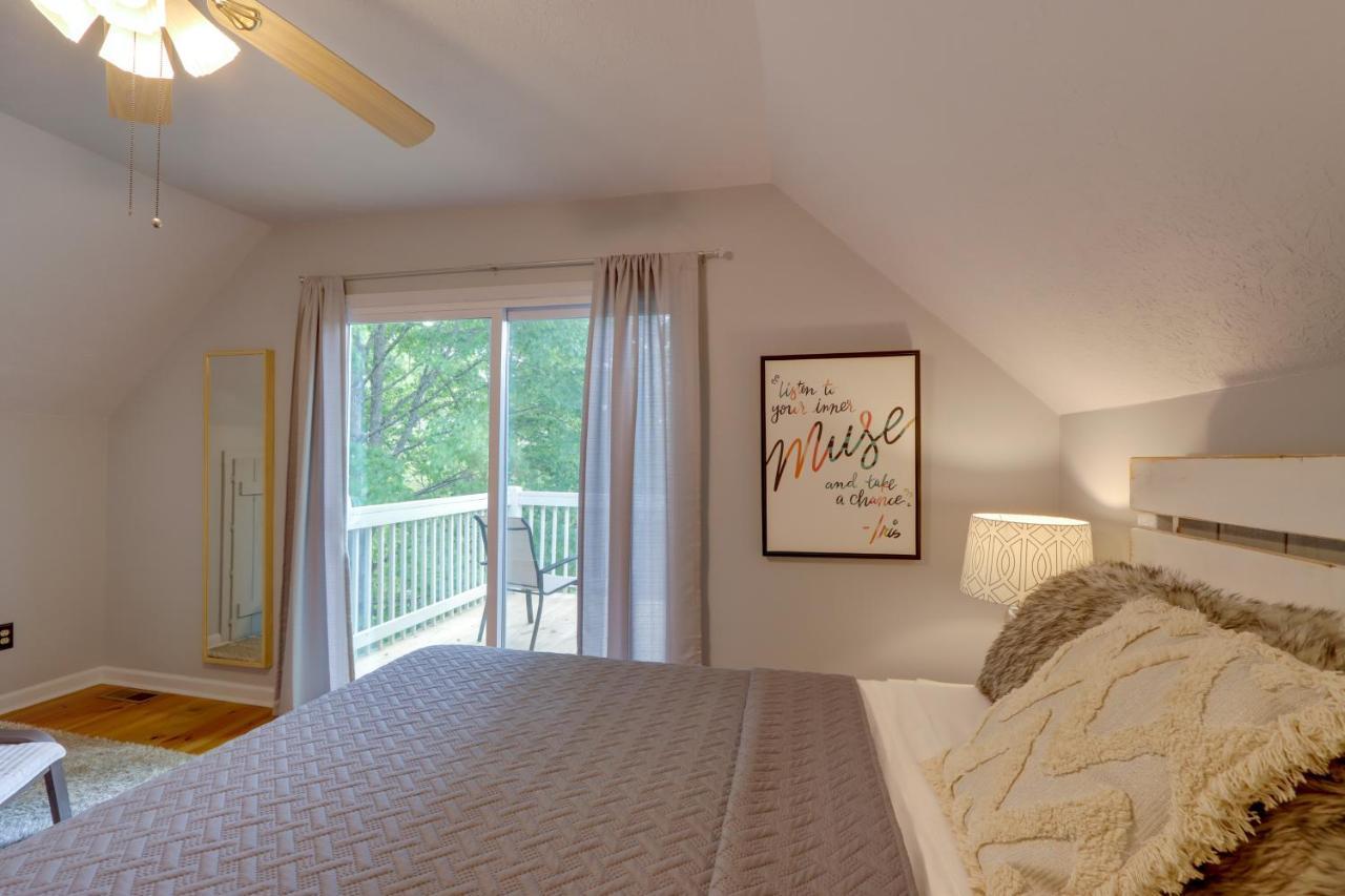 Blue Ridge Getaway With Hot Tub And Seasonal View! Villa Eksteriør billede
