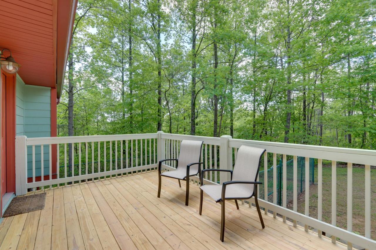 Blue Ridge Getaway With Hot Tub And Seasonal View! Villa Eksteriør billede